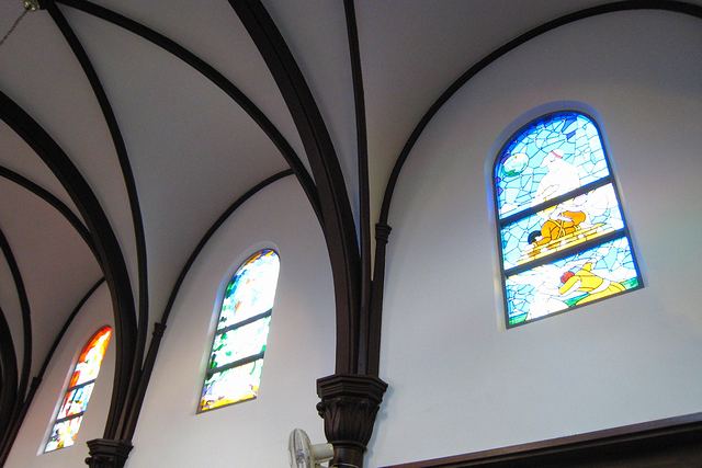 弘前市内の教会で見られるステンドグラス