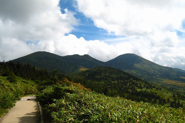 日本百名山の1つ、八甲田山のトレッキングルート