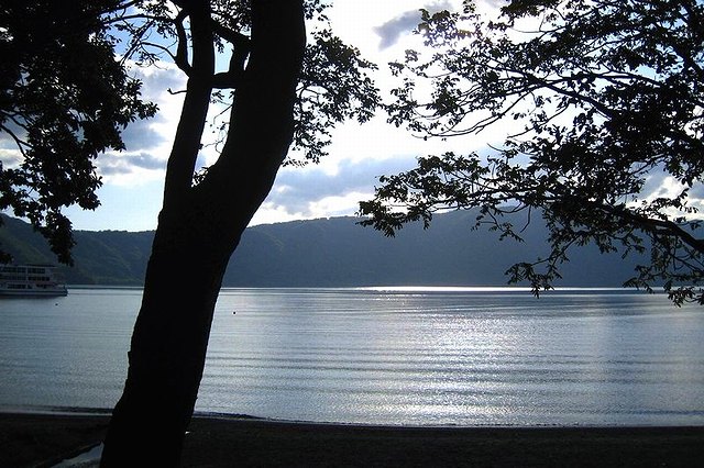 十和田湖を一周すると景観が移り変わっていて見応えあり