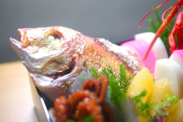 焼き肴は主に鰤や鯛、海老など縁起がよい魚介類を焼いたもの